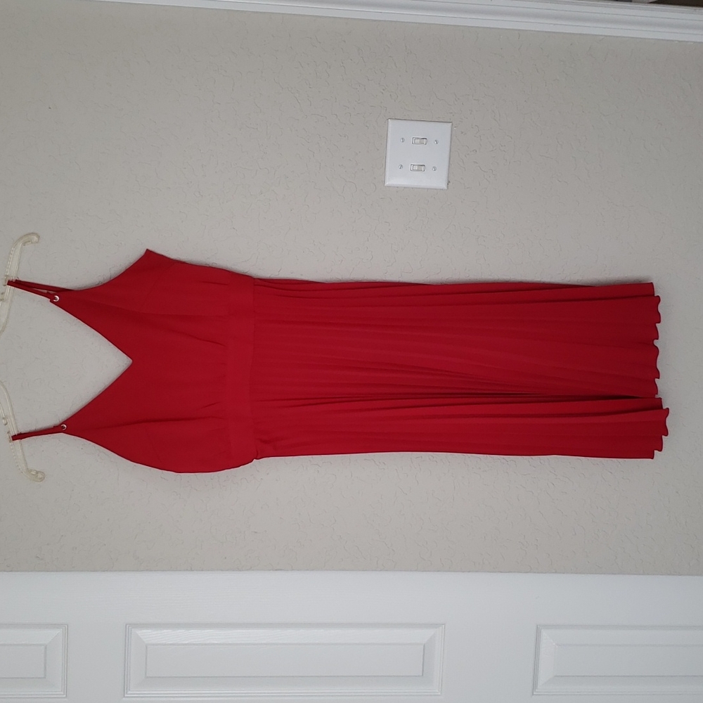 NWOT•Red Spaghetti Strap Pleated Dress